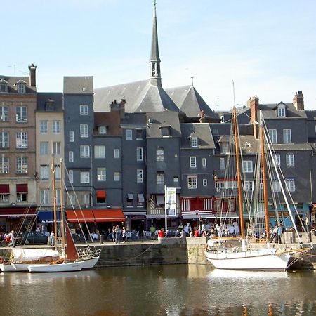 Adonis Hauts De Honfleur Aparthotel Équemauville Exterior foto