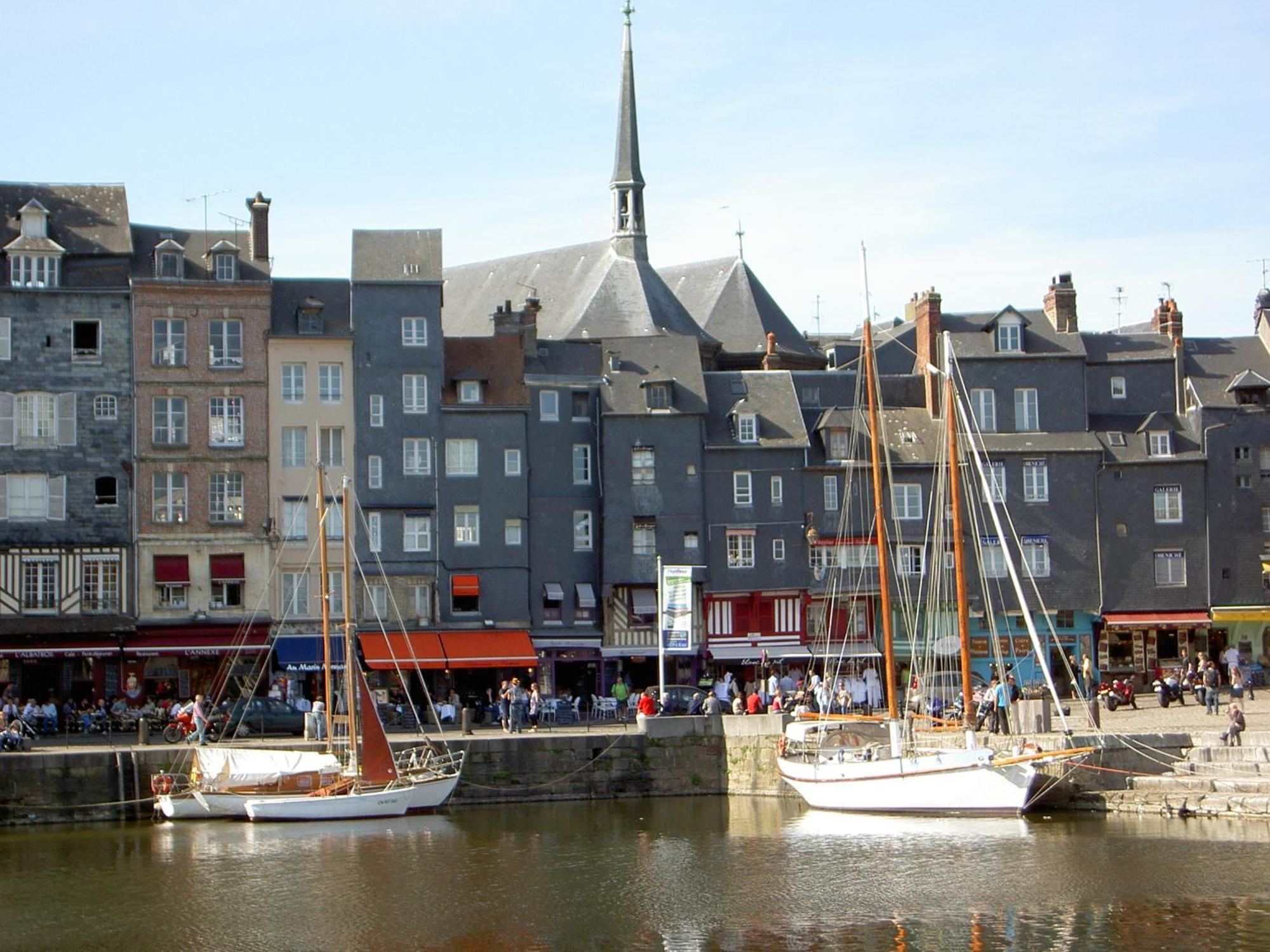 Adonis Hauts De Honfleur Aparthotel Équemauville Exterior foto